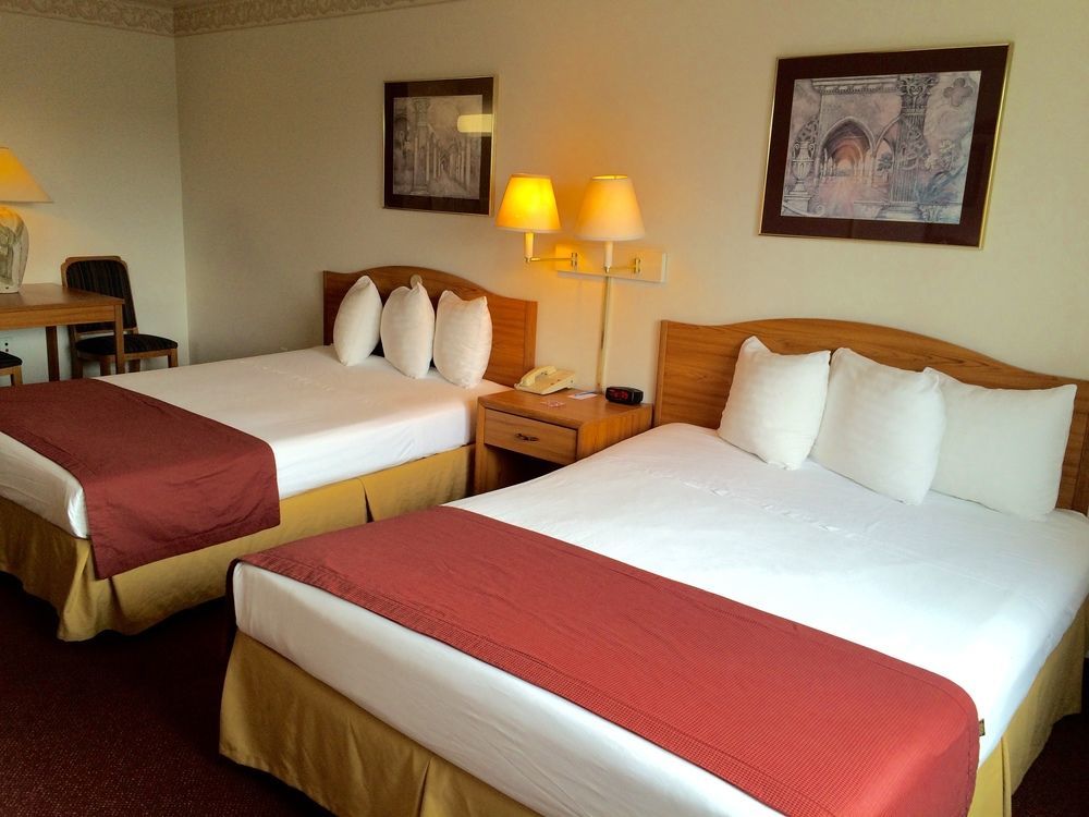 Peppermill Empress Inn Centralia Extérieur photo