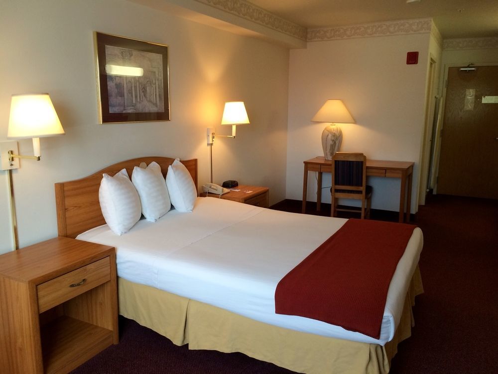 Peppermill Empress Inn Centralia Extérieur photo